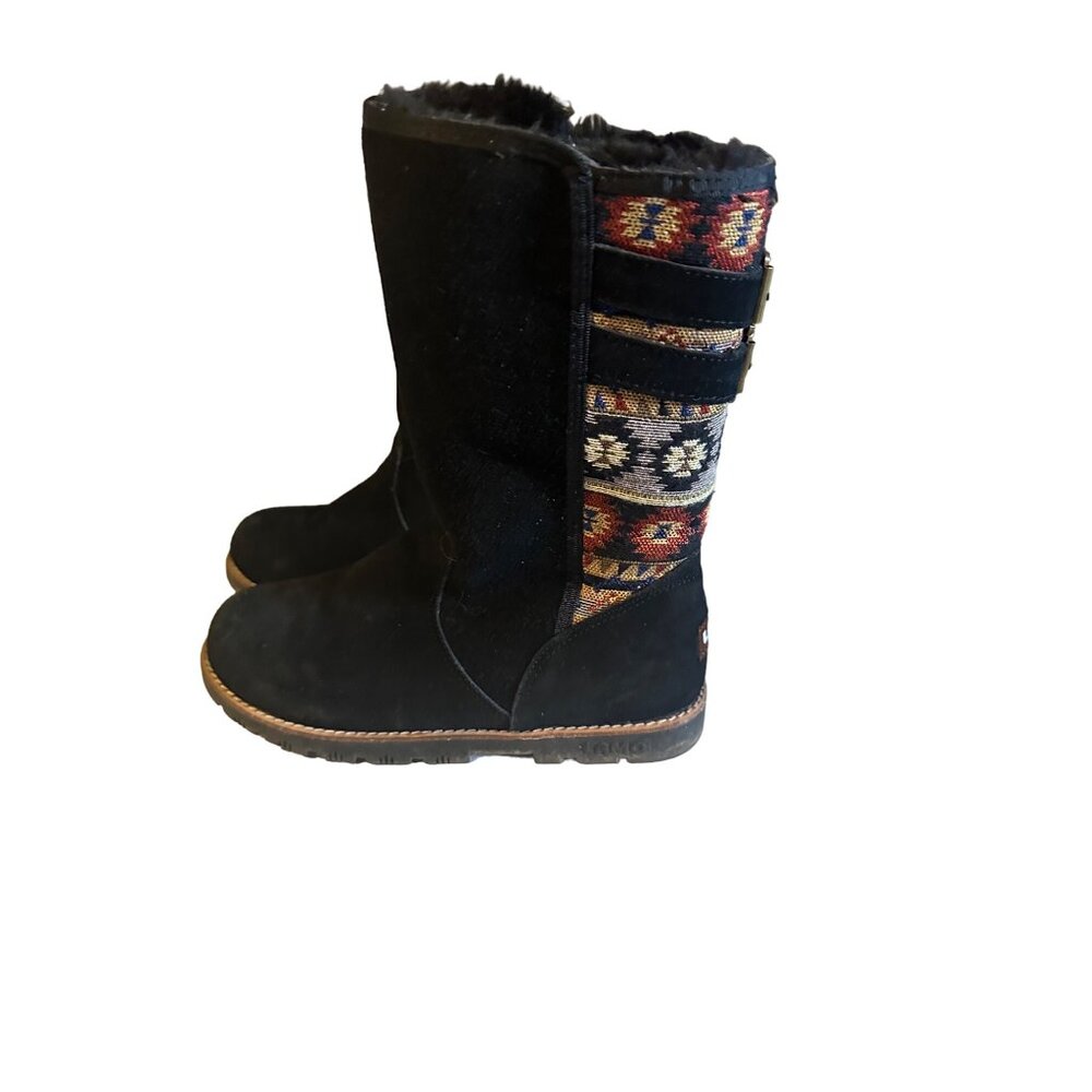 Lam suede upper southwest print size 5 black boots